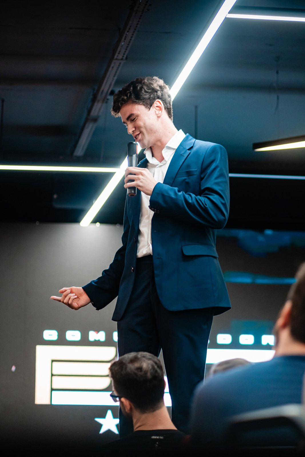 Moroni Reis no palco